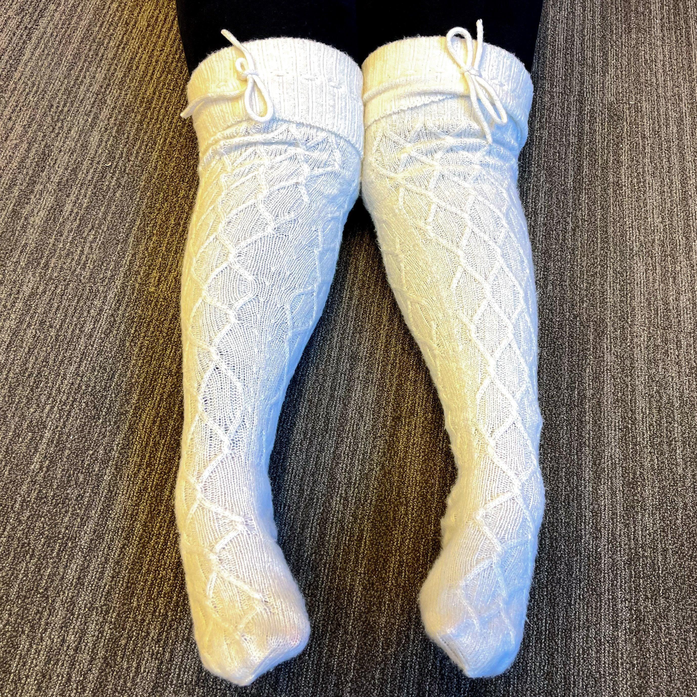 Thigh High Socks - Snowball - Zenithce