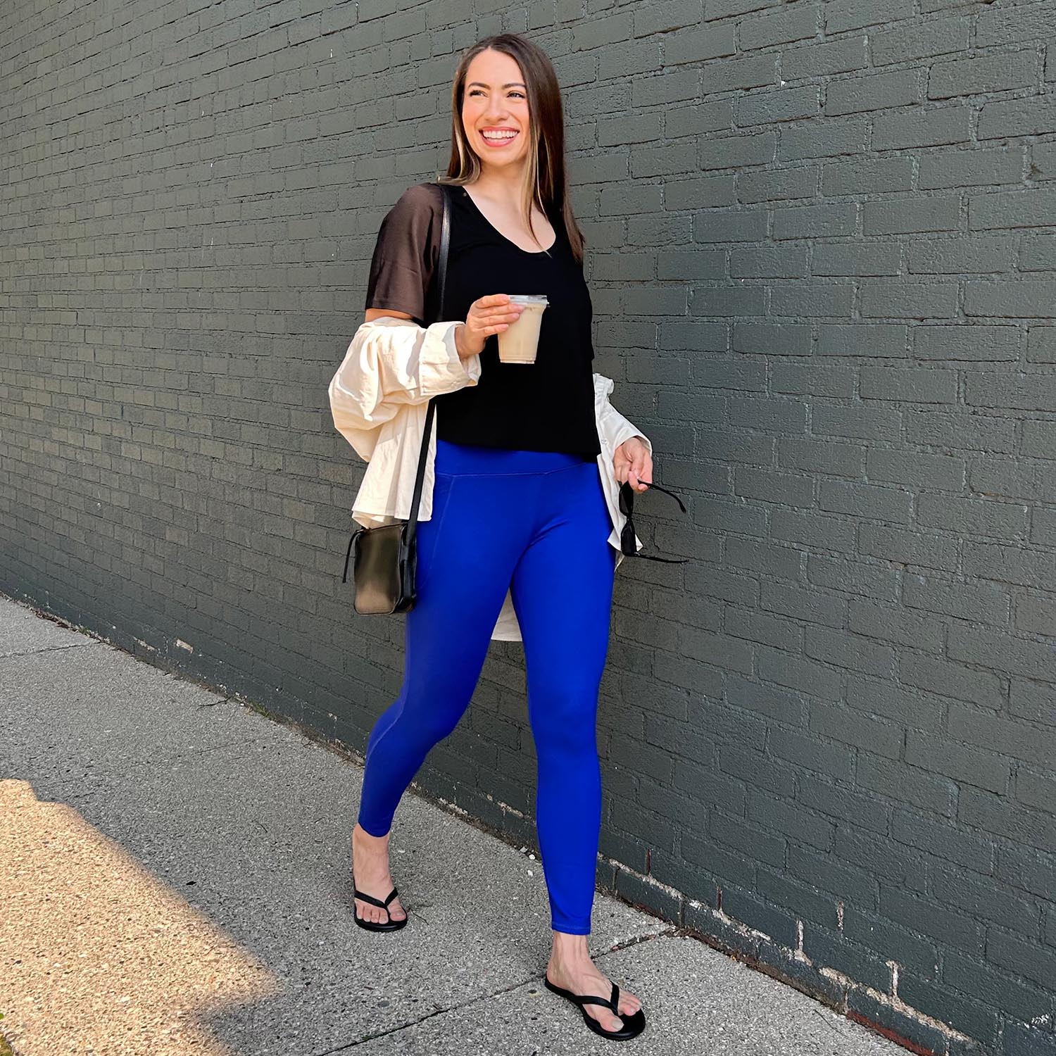 Lightweight Scoop Neck Tee - Black - Zenithce