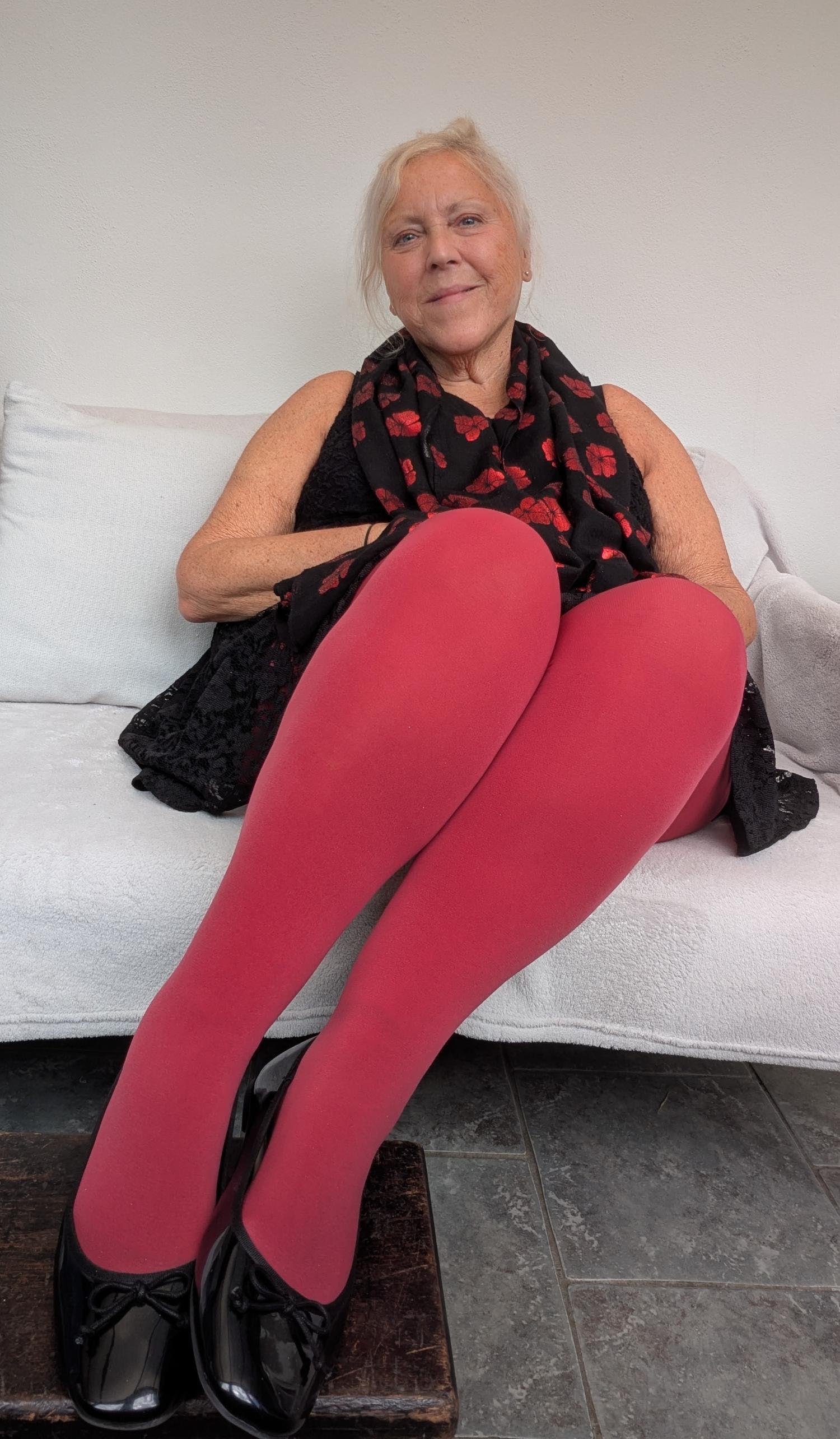 80 Denier Castor Oil Tights - Blood Red - Zenithce