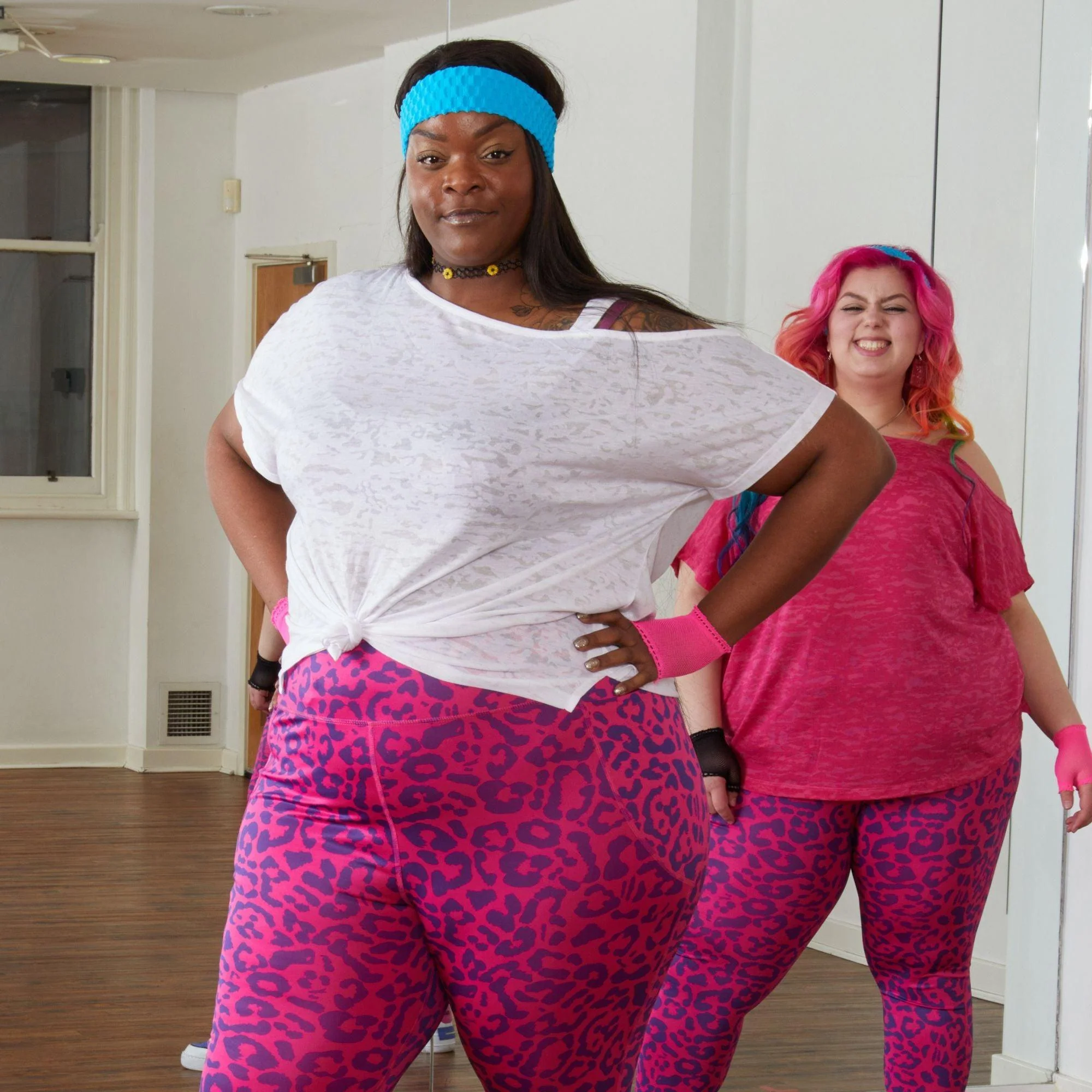 Debbie Off Shoulder Tee - White - Zenithce