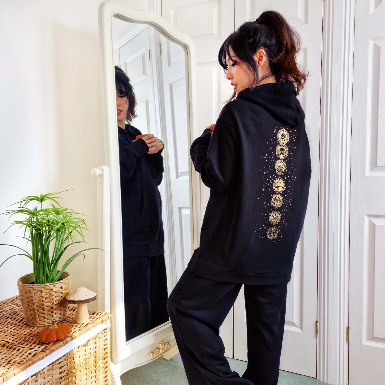 Organic Cotton ACOTAR Hoodie - 7 Courts - Zenithce