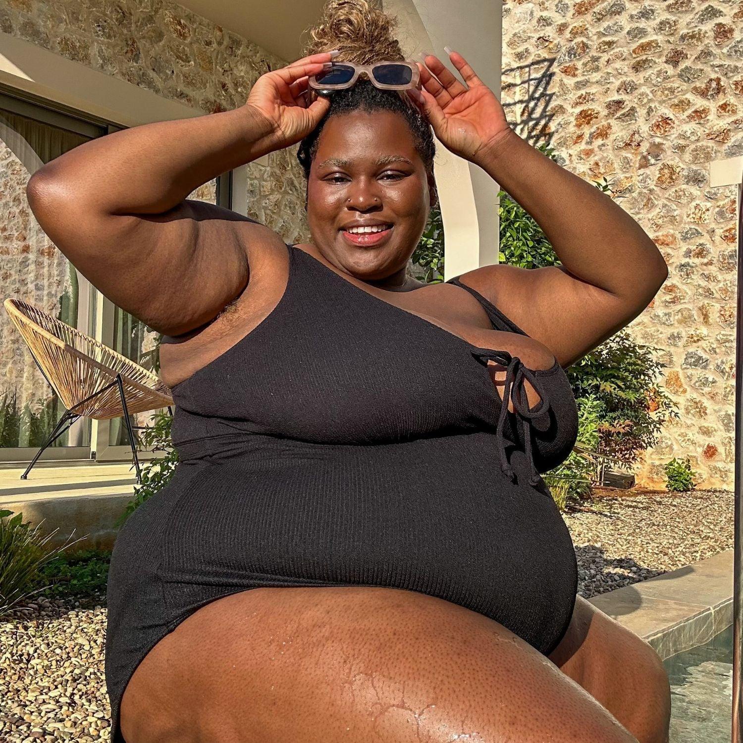 I'll Be Right Here Swimsuit - Black - Zenithce