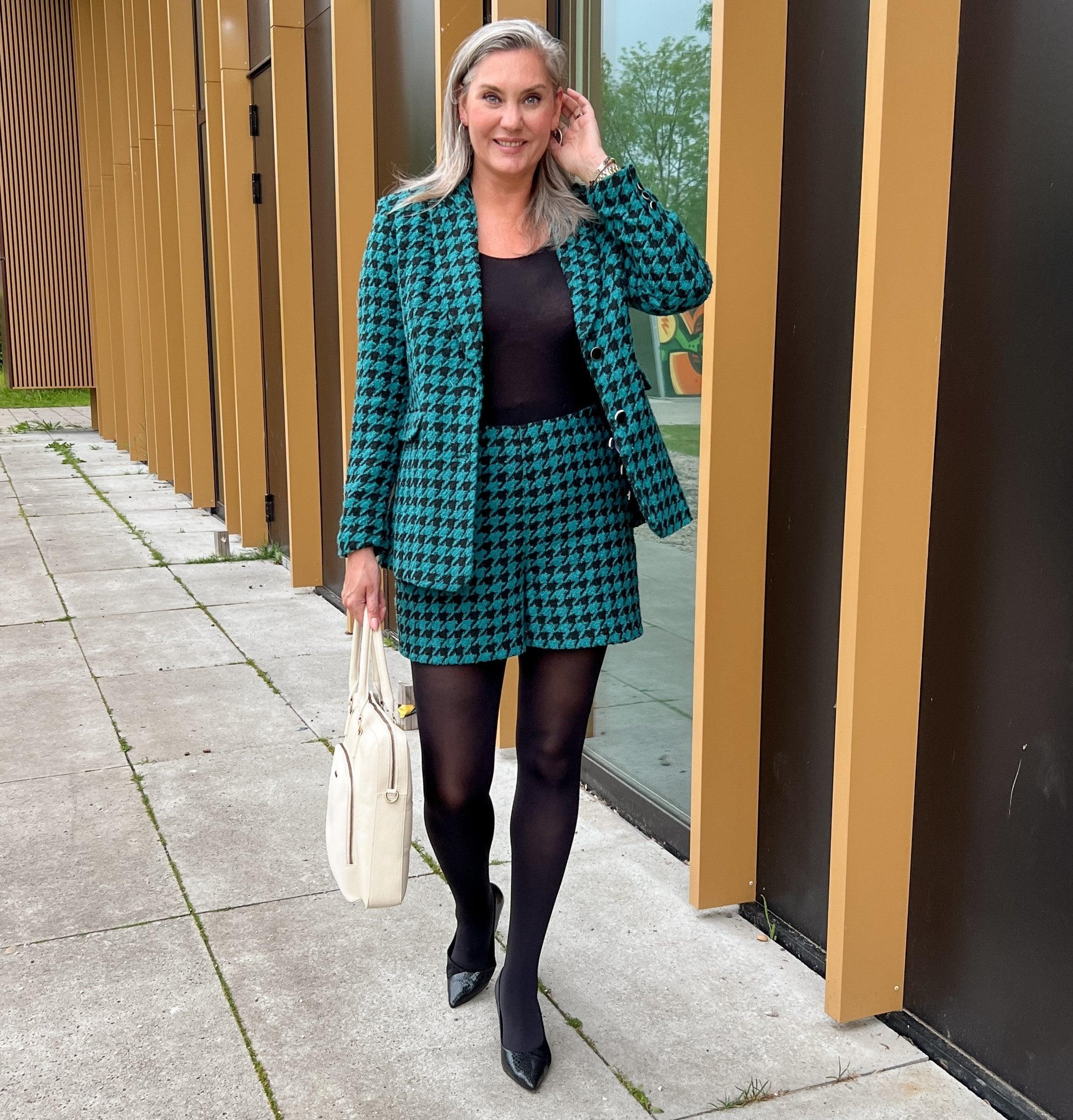 Huggy Light Compression Tights - Black - Zenithce