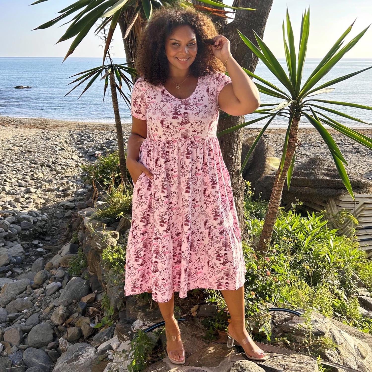 T-Shirt Tiered Dress - Passion au Jardin - L'Amour Rose - Zenithce