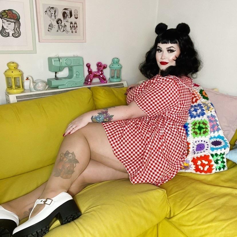 Burlesque Sheer Mock Garters - Caramel Latte - Zenithce