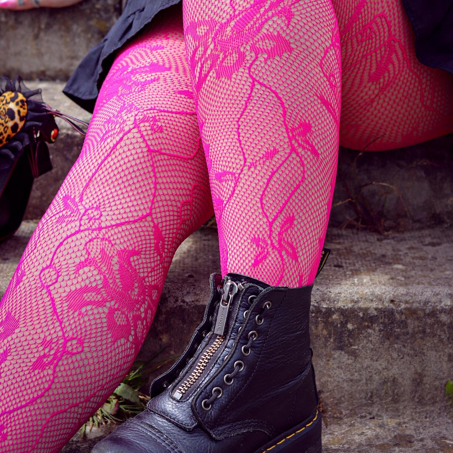 Riff Raff Fishnets - Pomegranate - Zenithce