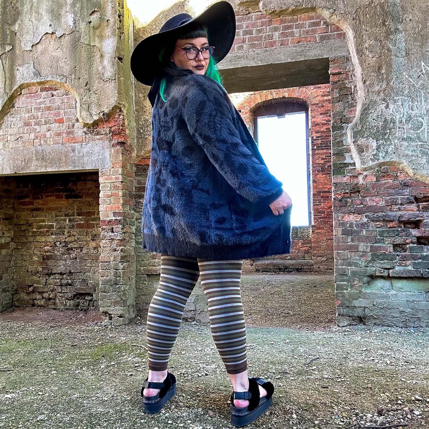 Catacomb Fluffy Cardigan - Zenithce