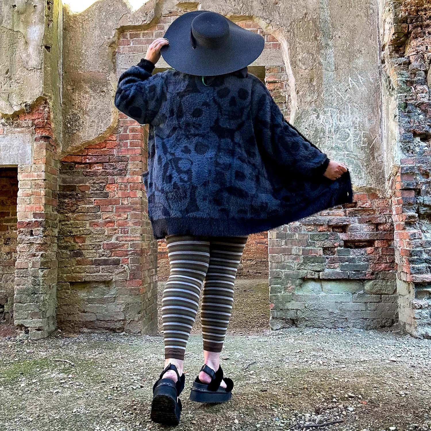 Catacomb Fluffy Cardigan - Zenithce