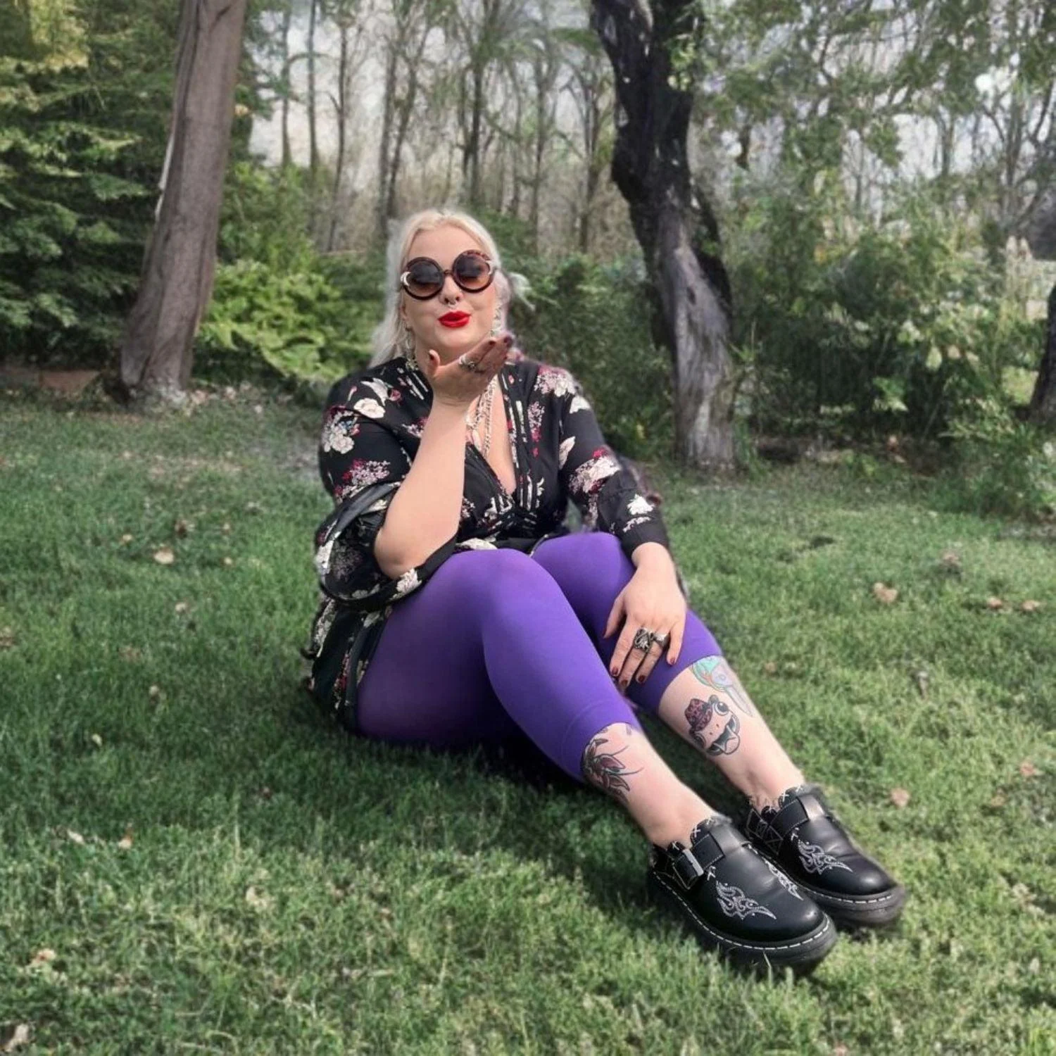 Stay Cool Capri Tights - Iris - Zenithce