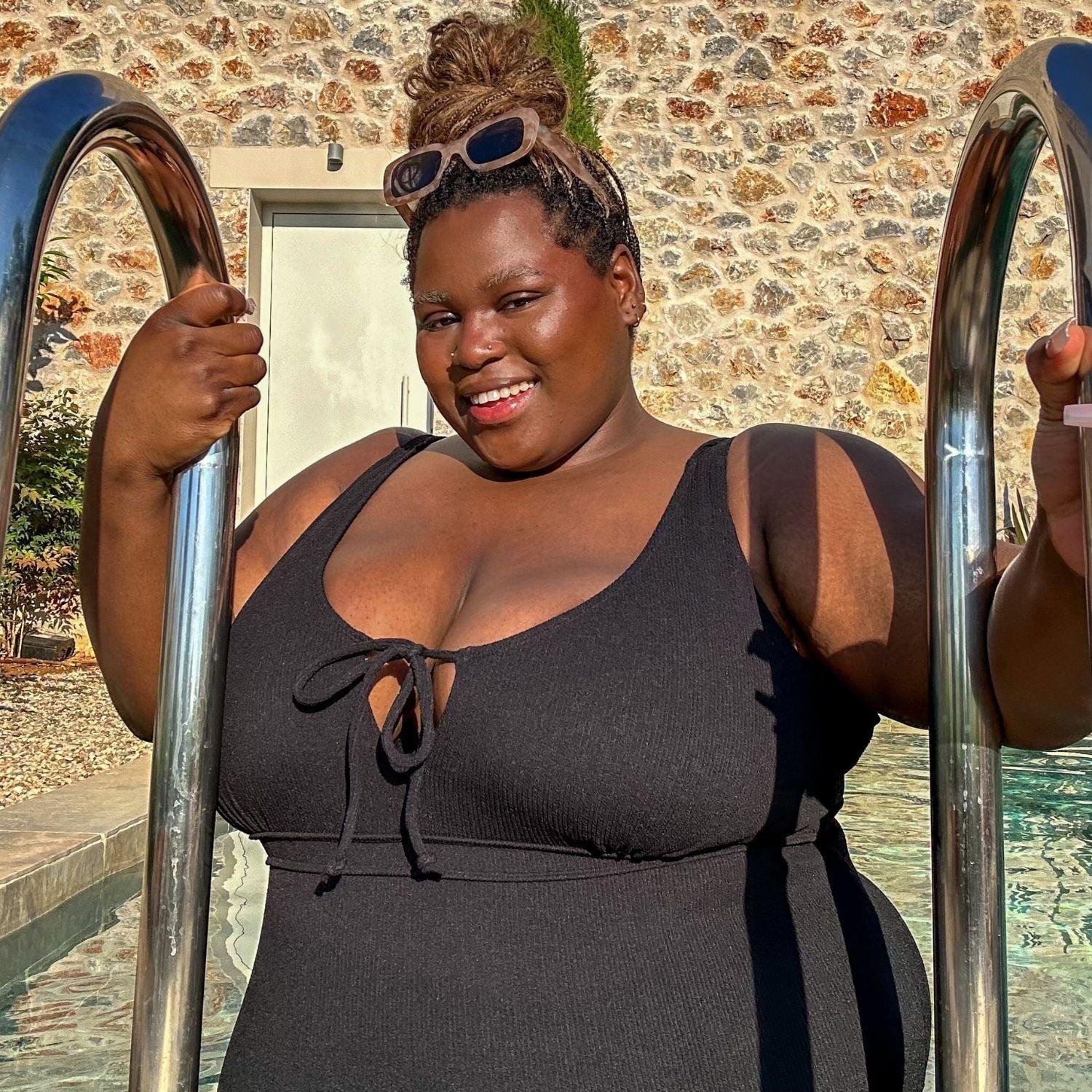 I'll Be Right Here Swimsuit - Black - Zenithce