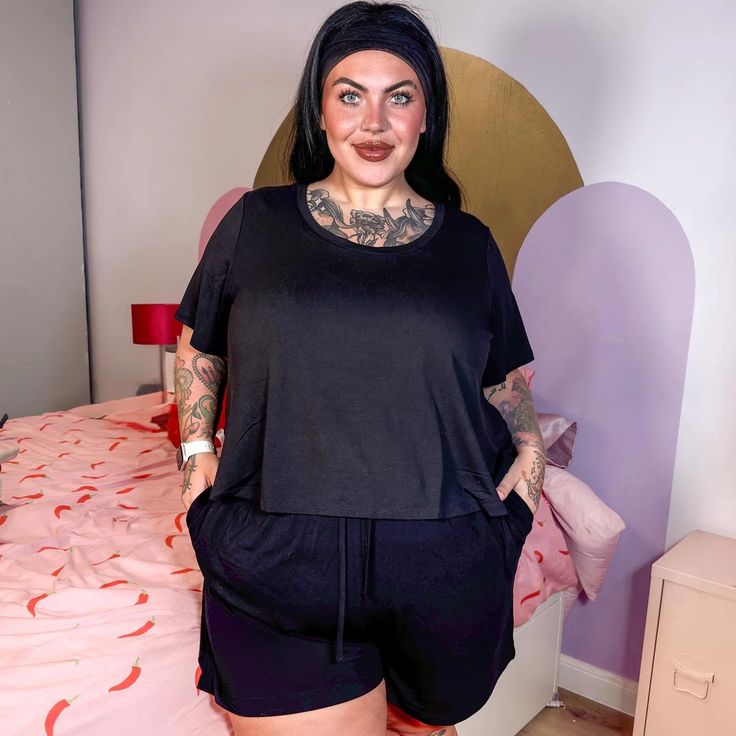 Lightweight Scoop Neck Tee - Black - Zenithce