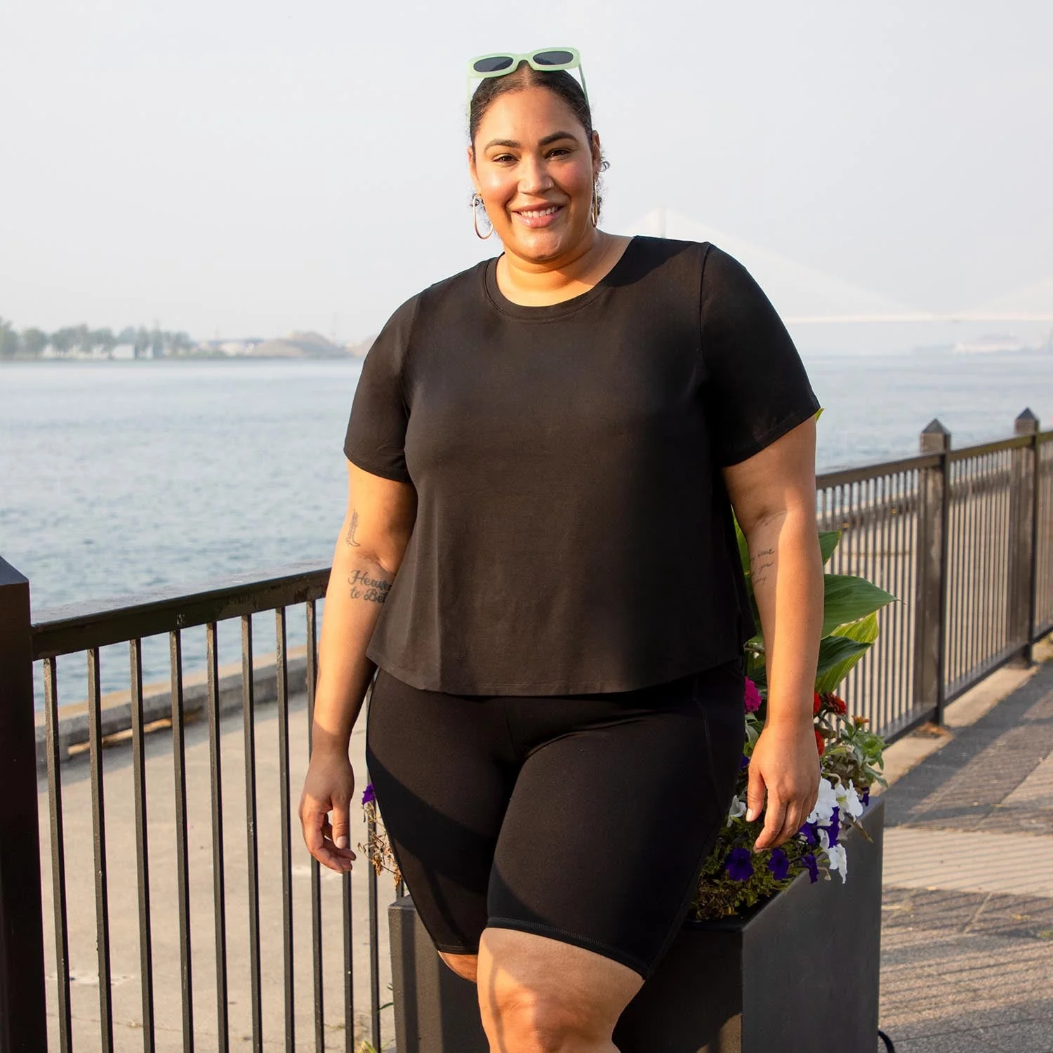 Lightweight Crew Neck Tee - Black - Zenithce